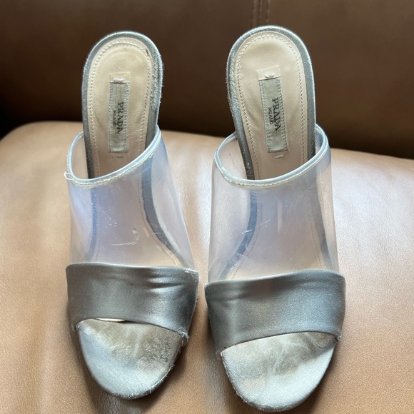 PRELOVED PRADA authentic heels. - Picture 6 of 13